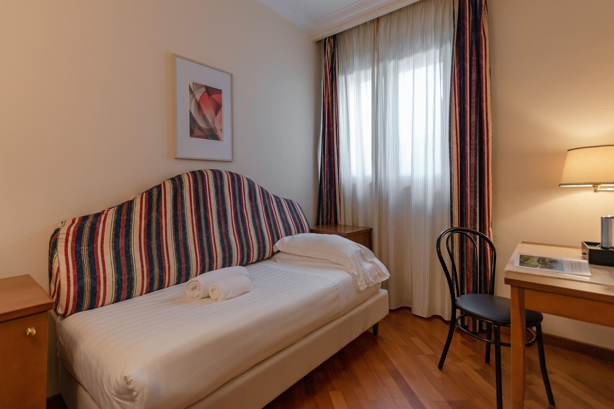 B&B Hotel Firenze Laurus Al Duomo Exterior foto