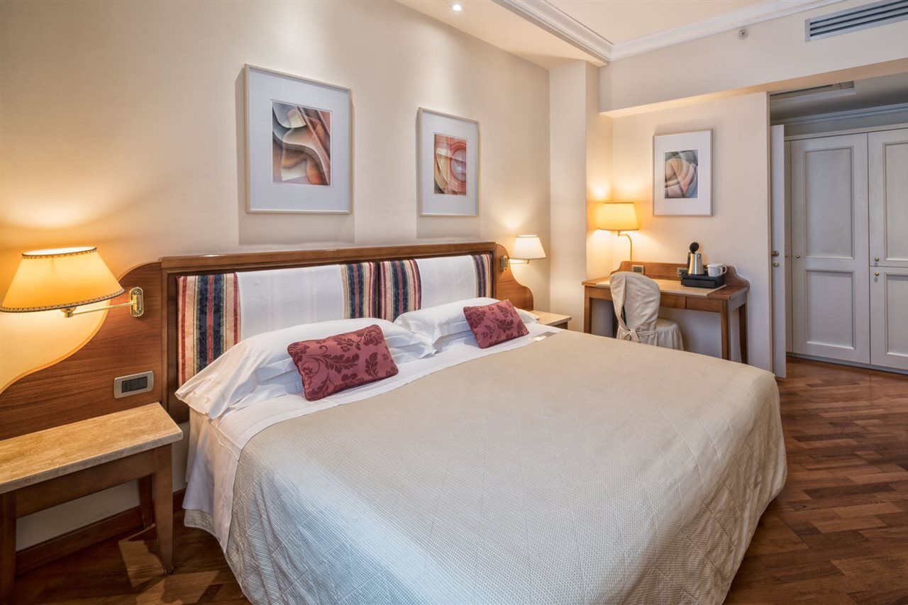 B&B Hotel Firenze Laurus Al Duomo Exterior foto